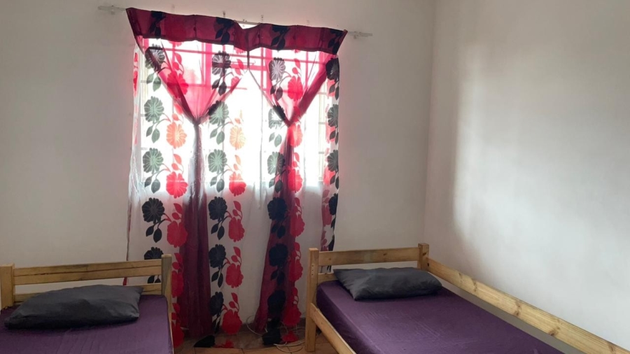 2 Bedroom Property for Sale in Uitenhage Upper Central Eastern Cape